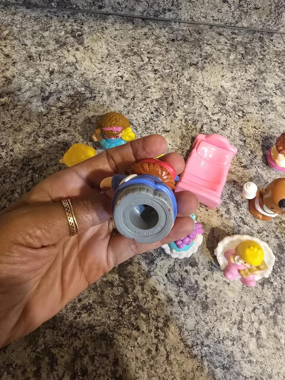 11 Fisher Price Little People Lot + Extra (Maggie/Babies/Moms/Mechanic)